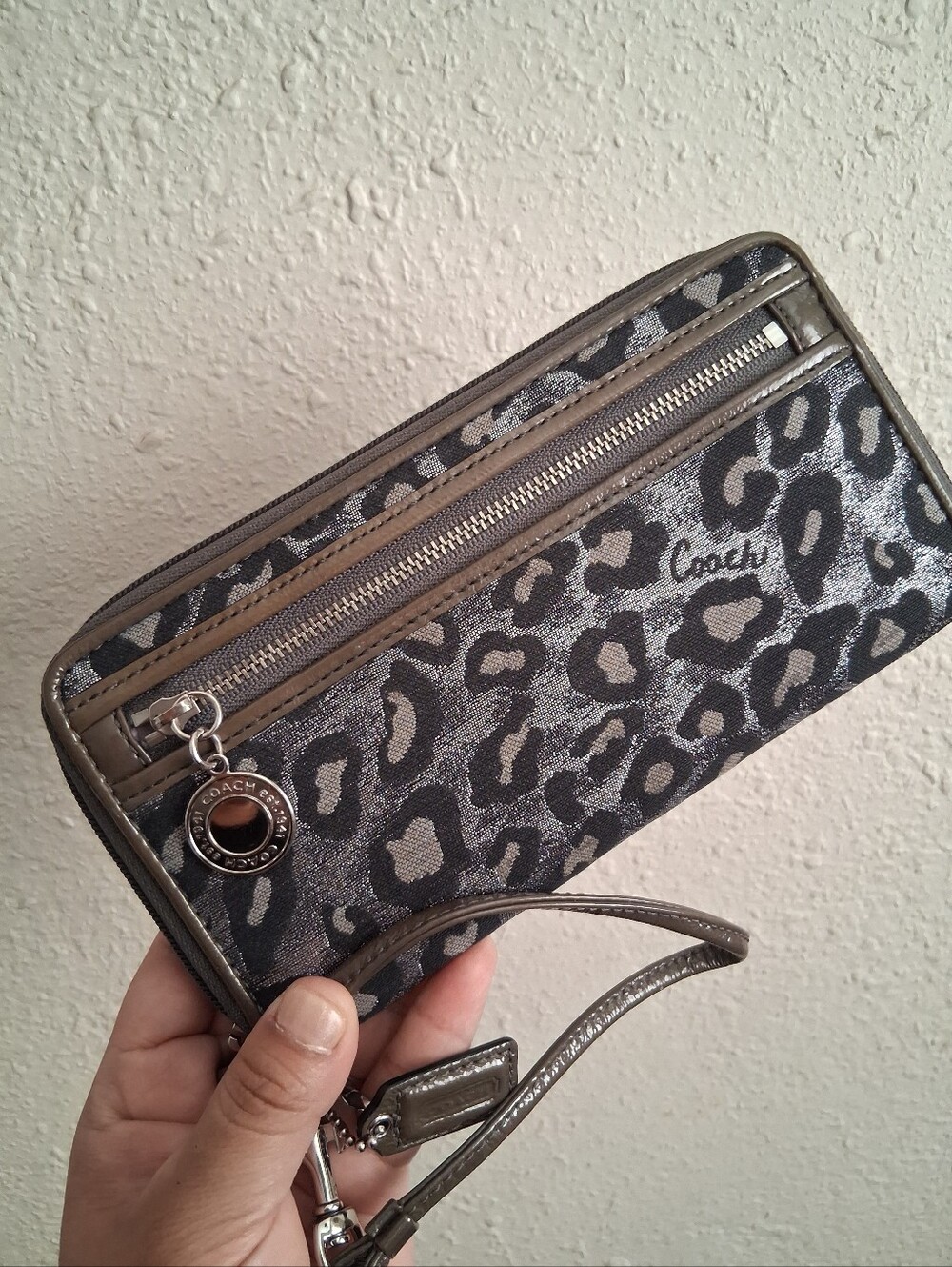 Y2k Coach Gray Leopard Print Zip Up Wallet